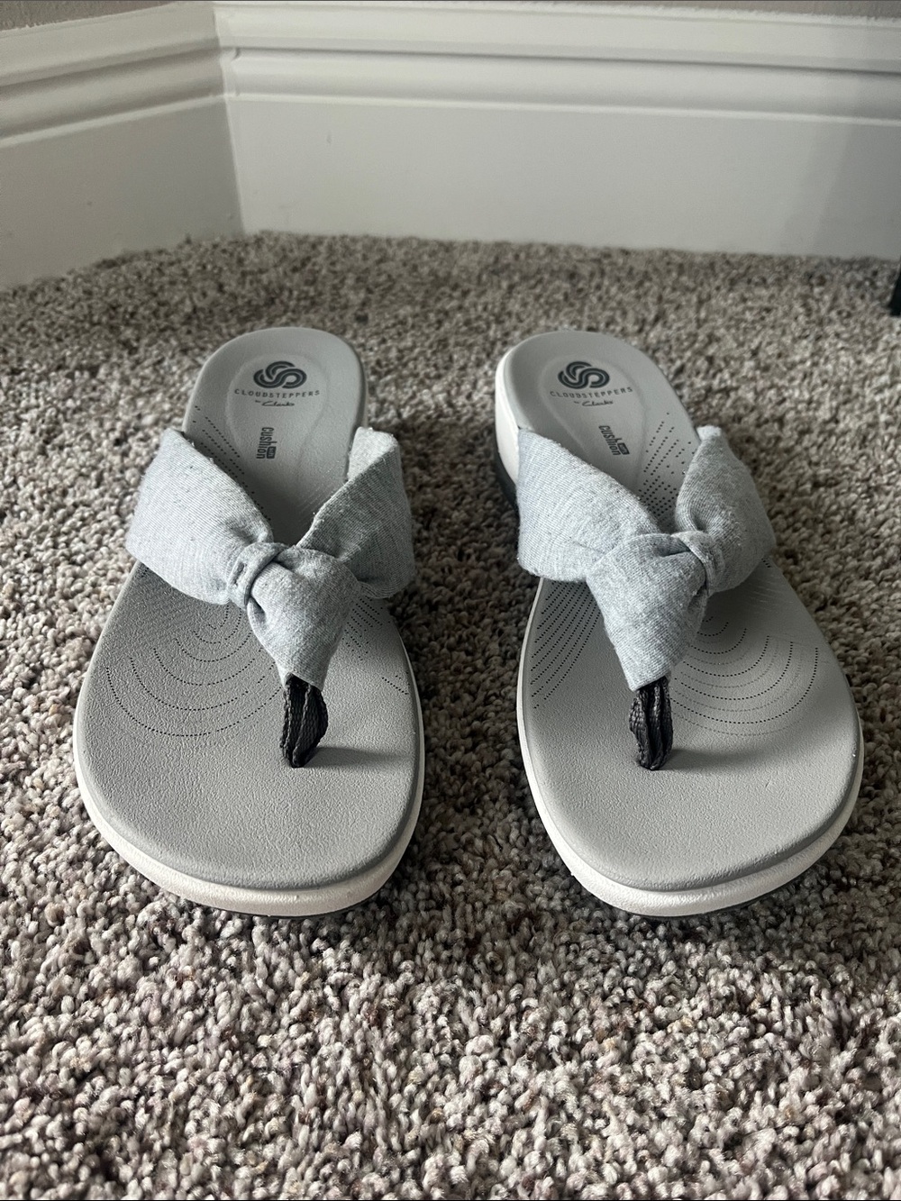 Clarks Cloudsteppers Women's Grey Sandals - Size 8
